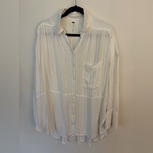 Beautiful Free People White Button-Up! Super cute beach cover up.